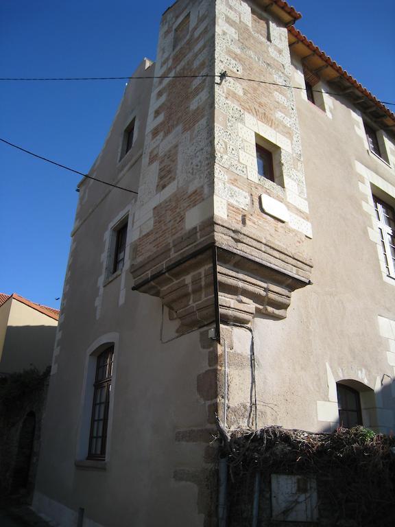 Le Logis Des Tourelles Bed and Breakfast Beaupréau Rum bild
